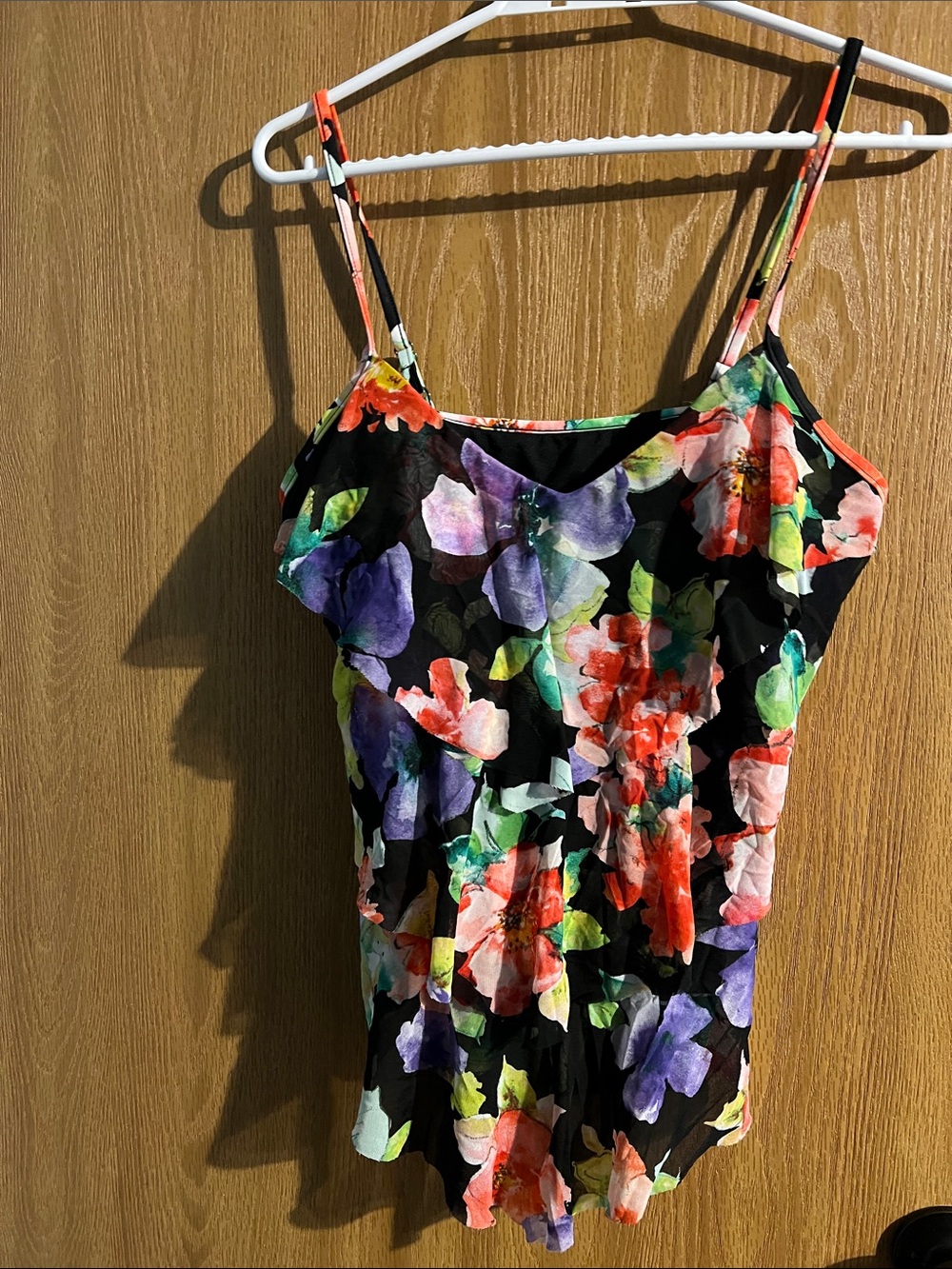 Black floral women’s lined tank top Multicolor Floral Print